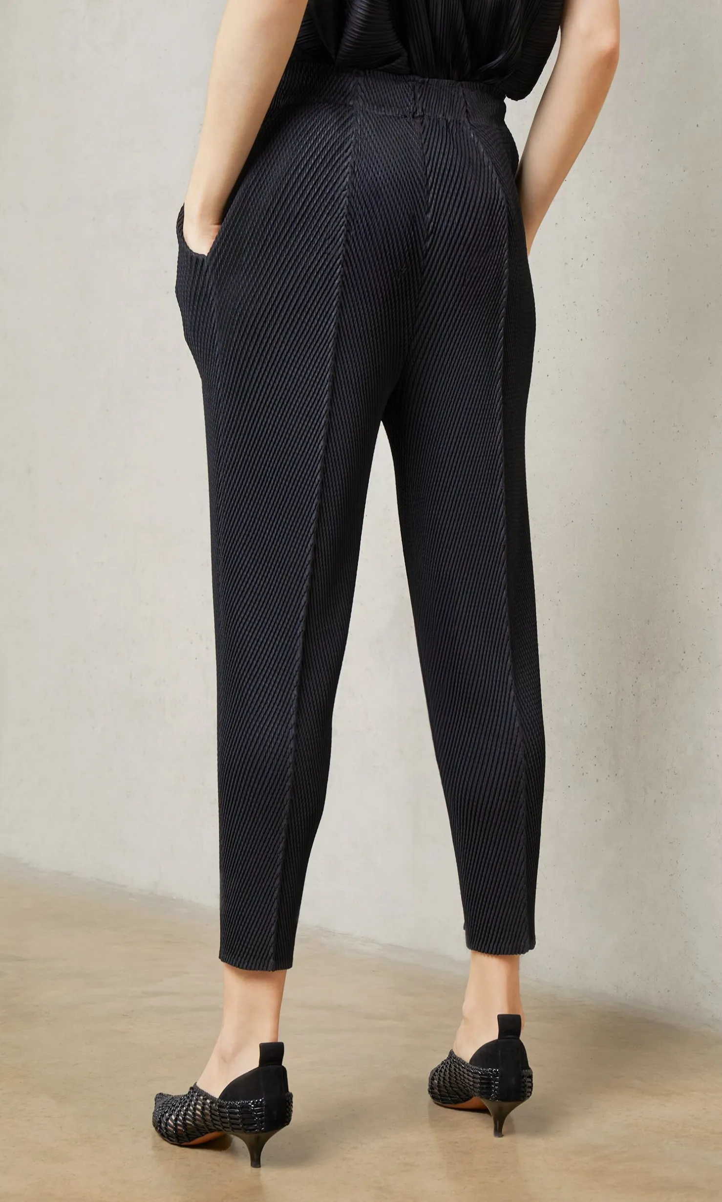 Black Pleat Trousers
