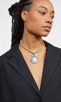 Covy Shell Necklace