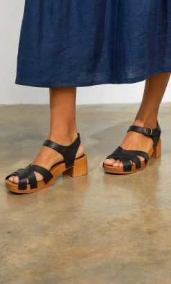 Karlie Clogs