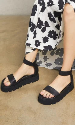Peyer Strap Sandals