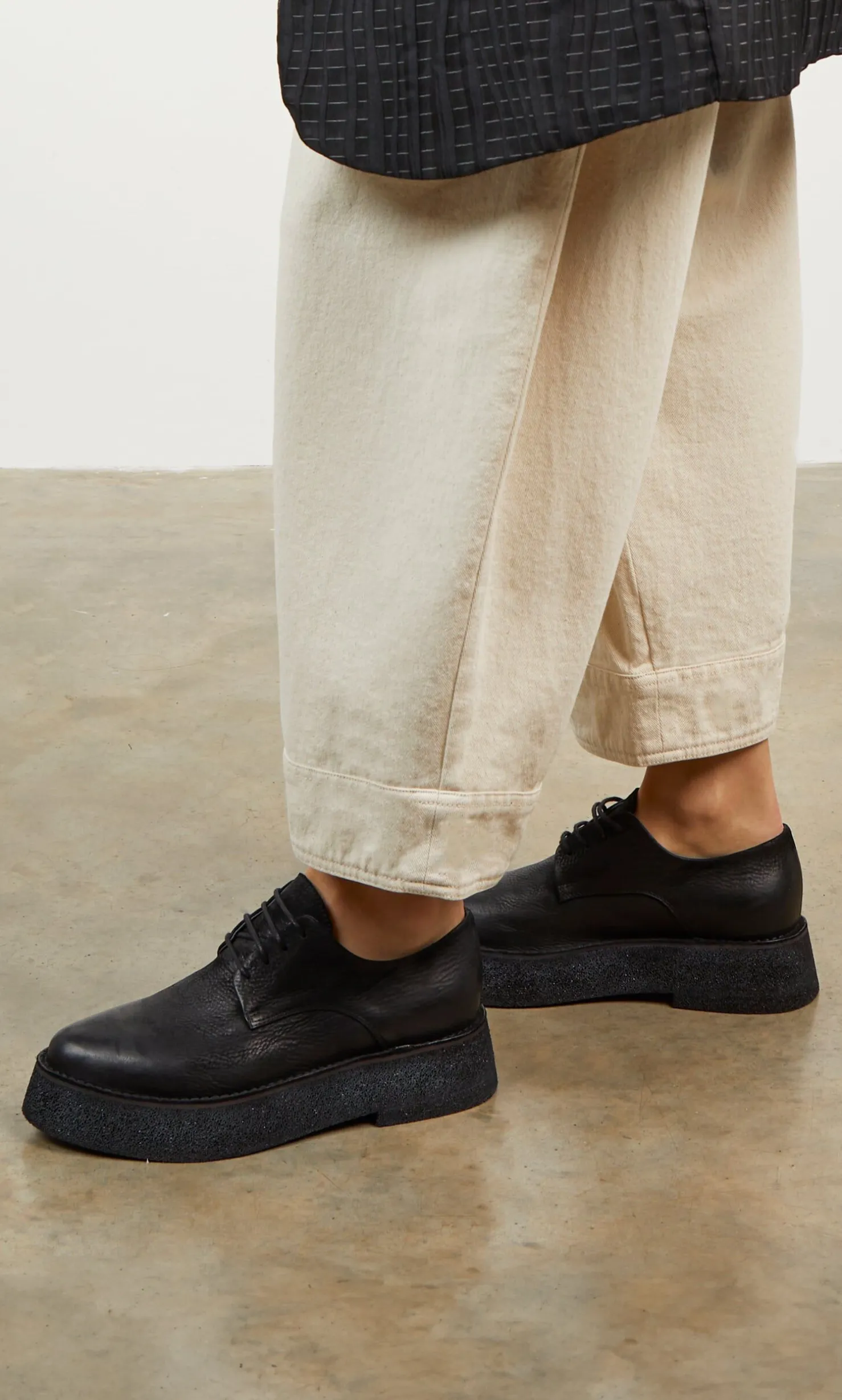 Rosso Shoes - Black